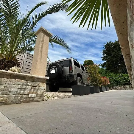 L'oree Du Soleil Villa